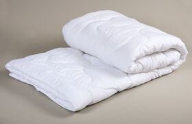 Одеяло микрофибра стеганная синтепоном термостежка  140*205 облегченное, пл. 160 г/кв.м